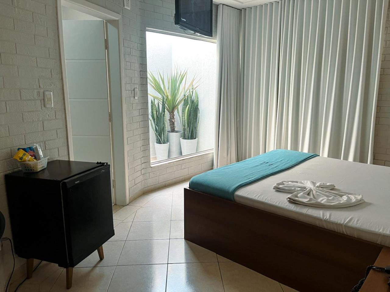 Top'S Motel (Adults Only) Jacareí Exterior foto
